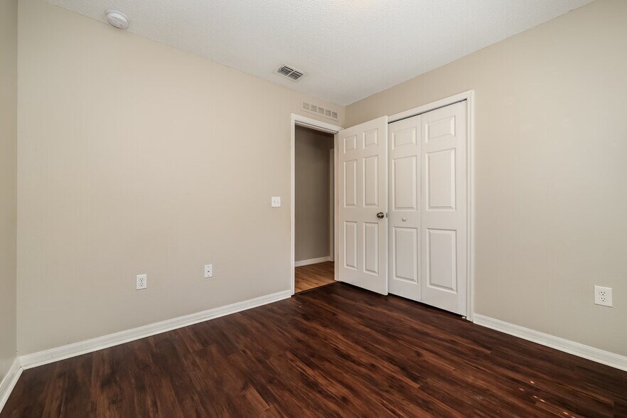 Building Photo - 30250 Rattana Ct