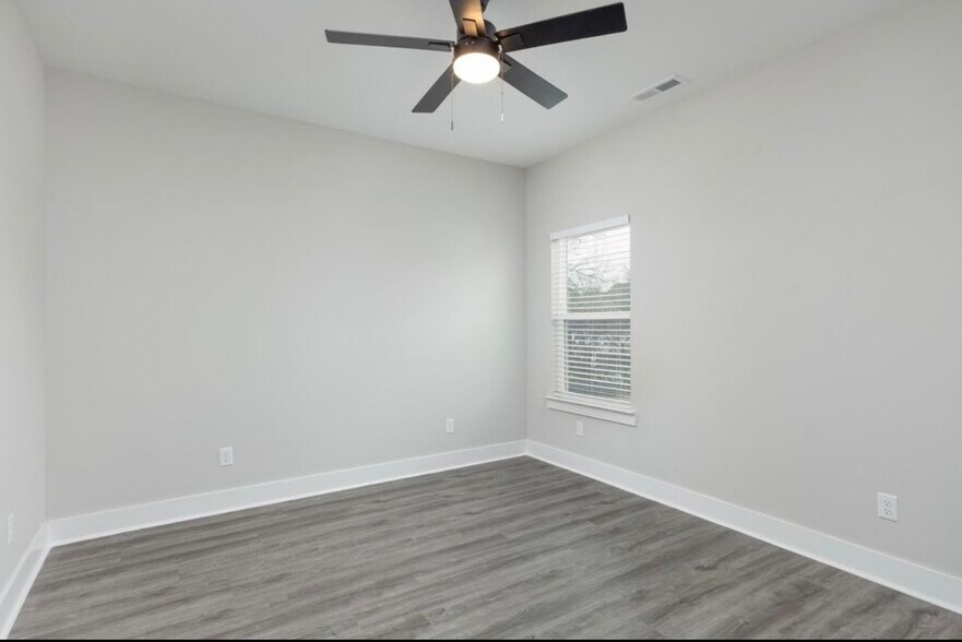 Building Photo - 4209 Willard Dr