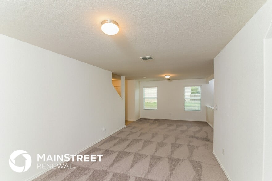 Building Photo - 13019 Strada Privata