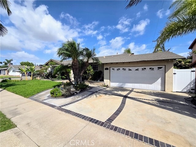 Building Photo - 10422 S Oakhaven Dr