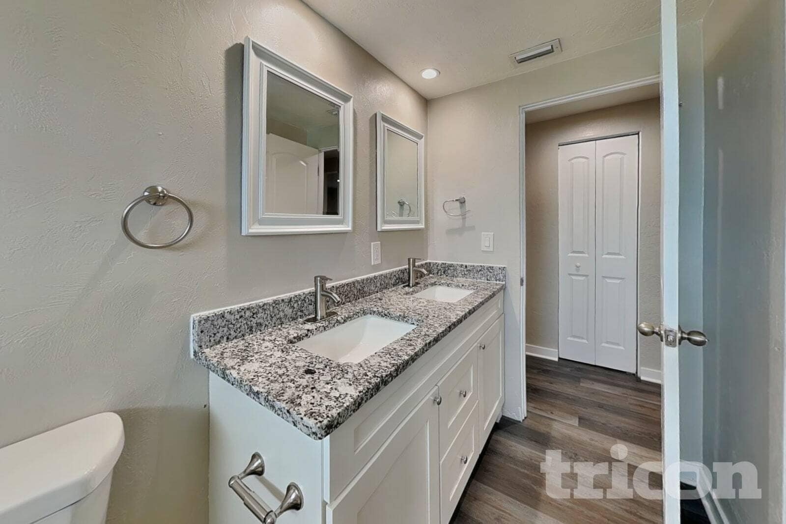 Building Photo - 7330 Cass Cir