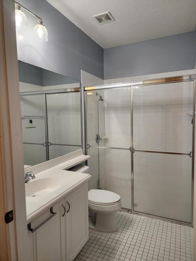 Building Photo - 581 NW 35th Ln