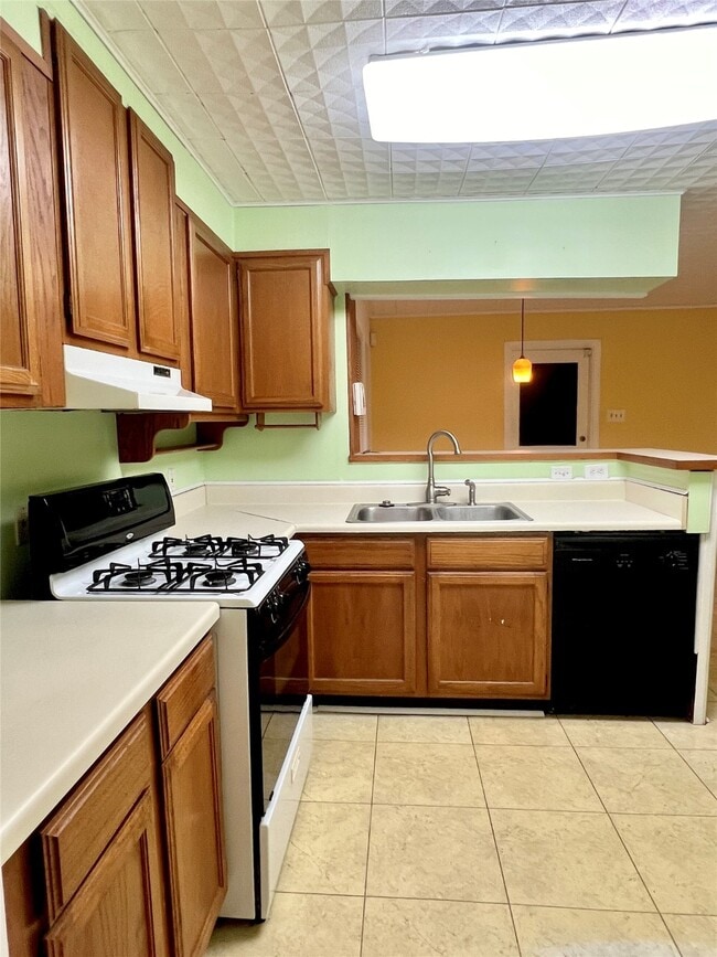 Building Photo - 4057 Woodfox St