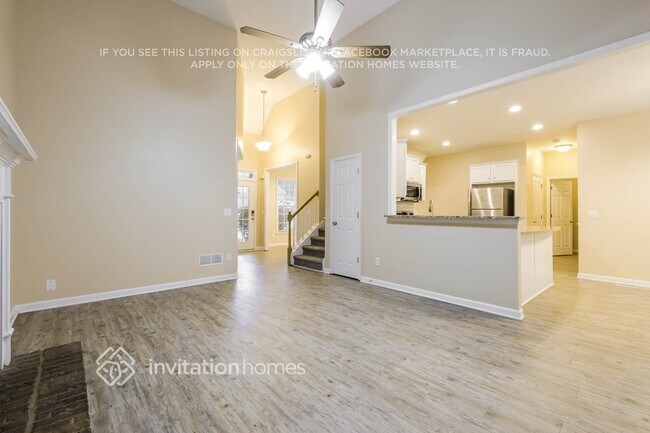 Building Photo - 347 Laurel Glen Crossing