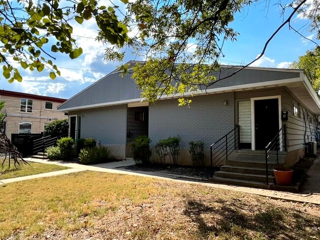 Building Photo - 3304 Tom Green St