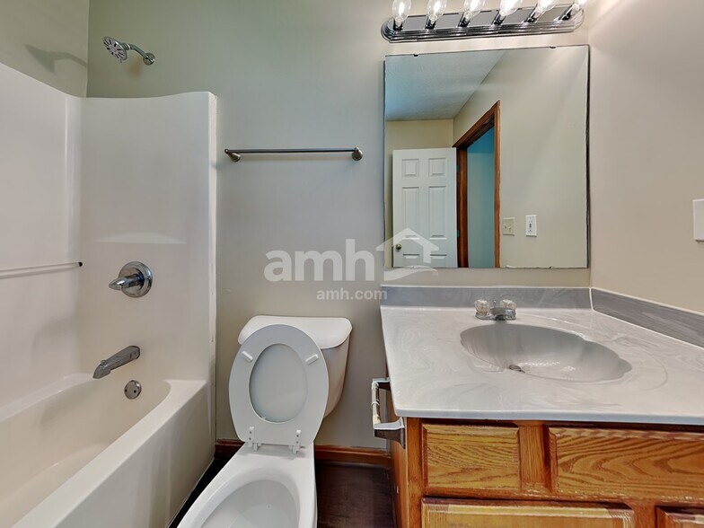 Building Photo - 172 Haley Ln