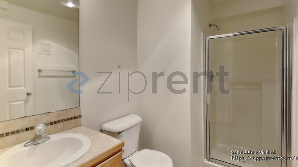 Building Photo - 12047 33rd Ave NE