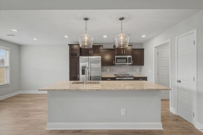 Building Photo - 199 Donegal Dr