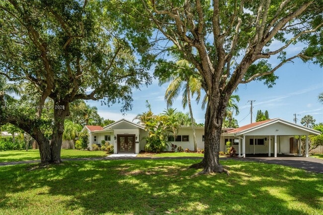 Primary Photo - 12525 SW 72nd Ave