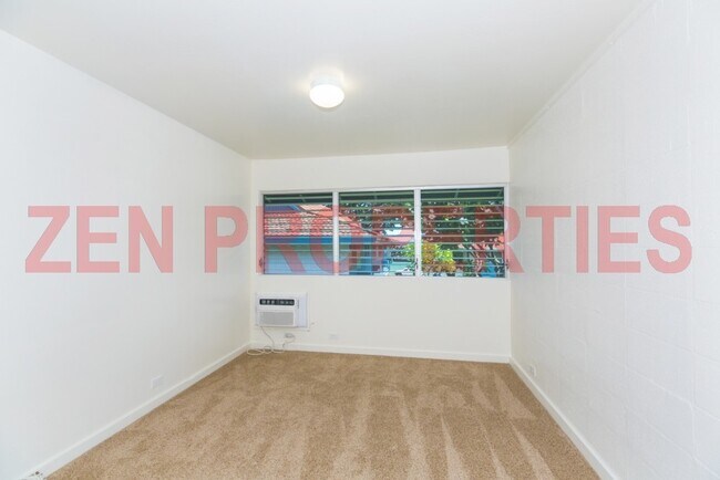 Building Photo - 1379 Hunakai St