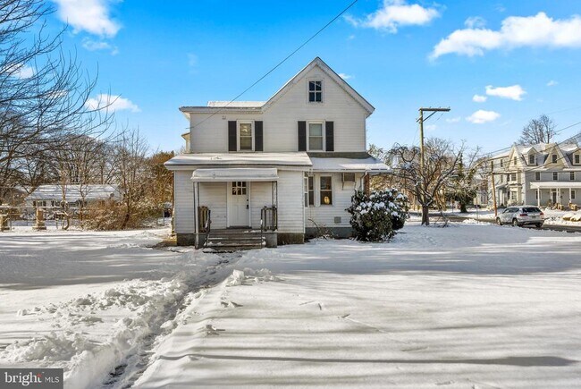 Building Photo - 26 Wilmer St