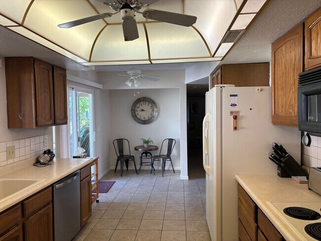 Building Photo - Perfect Vacation Home in a  45+ Active Adult Community! Available May through November 2026!