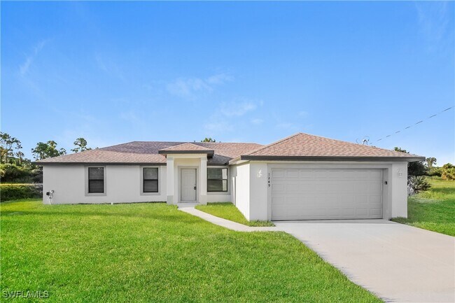 Primary Photo - 1249 Cordoba St E