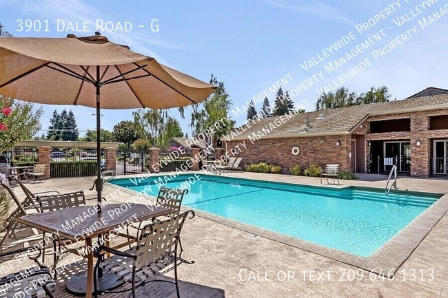 Building Photo - Modesto 2 Bedroom 2 Bath Condo "Parkview V...