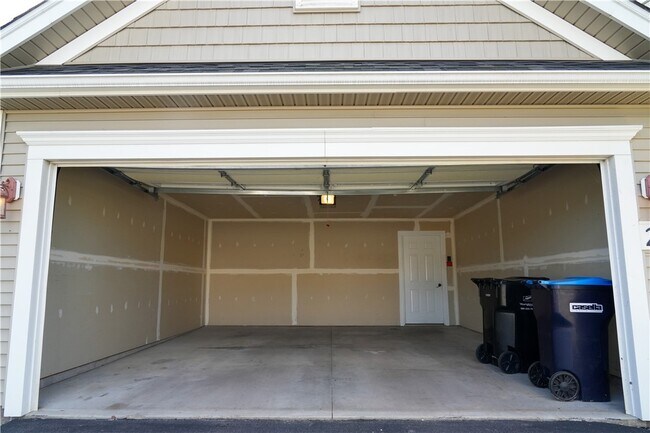 Building Photo - 0 Traditions Pl