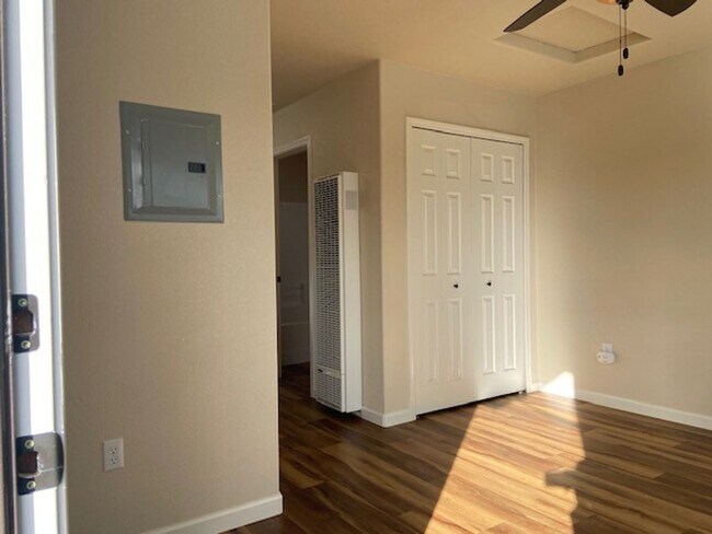 Building Photo - 1956 Sagewood Way