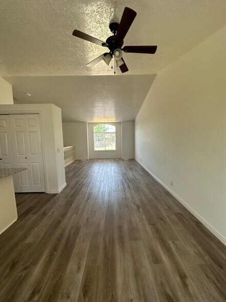 Building Photo - 1482 N 160 W