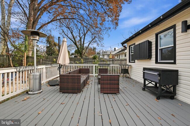 Building Photo - 7024 Lee Park Ct