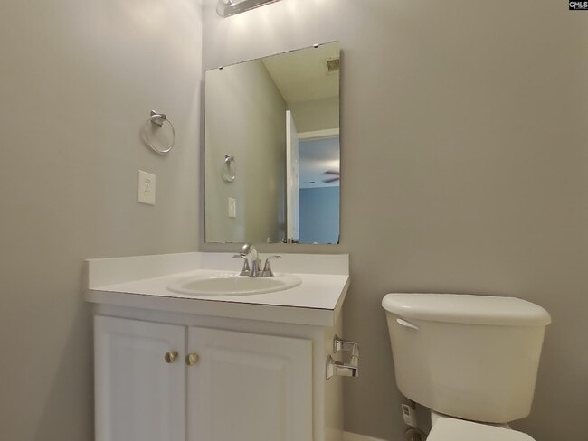 Building Photo - 156 Springway Dr