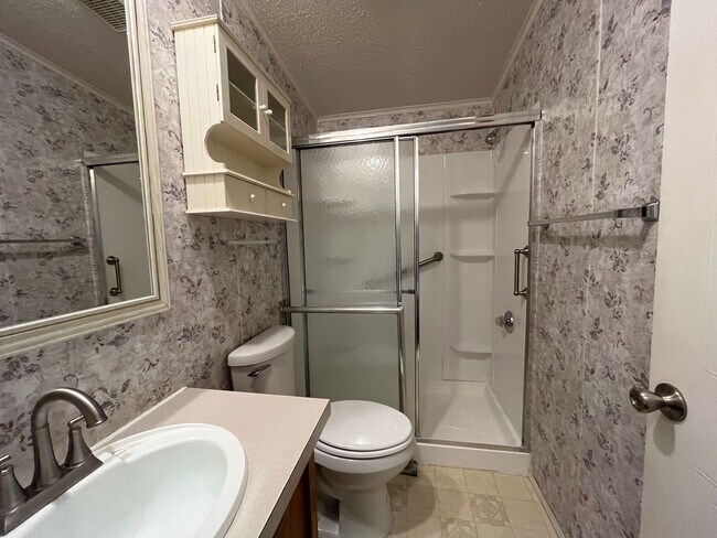 Building Photo - Cozy 2BR/2BA Vintage Mobile Home for Rent ...