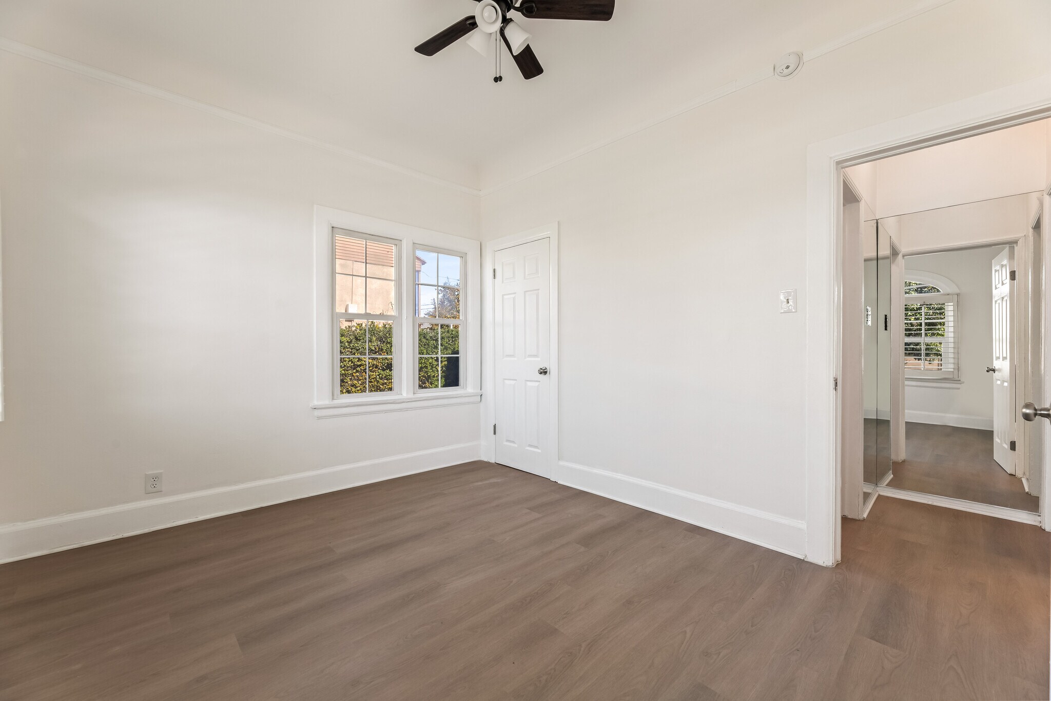 Building Photo - 6250 S Van Ness Ave