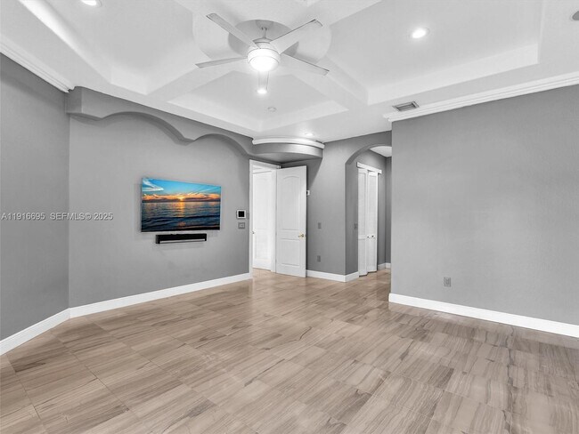 Building Photo - 922 Washington St