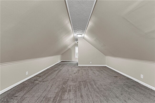 Building Photo - 498 E 250th St