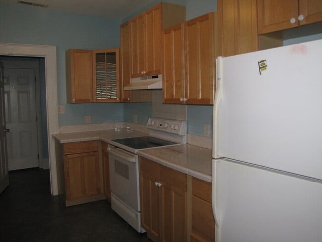 Building Photo - 911 Arnette Ave