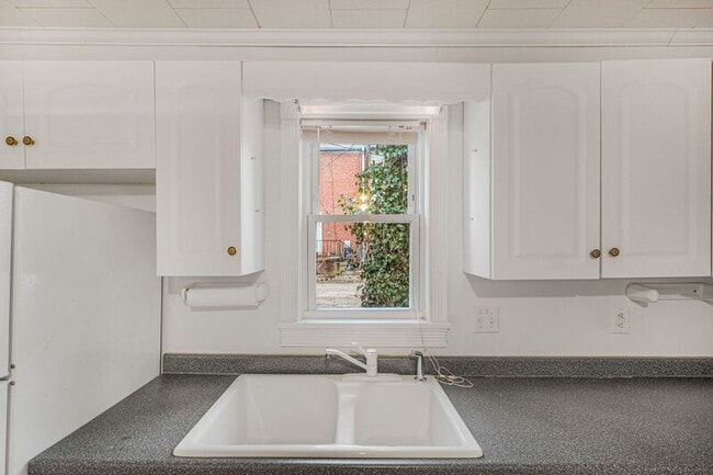 Building Photo - 918 Mercer St