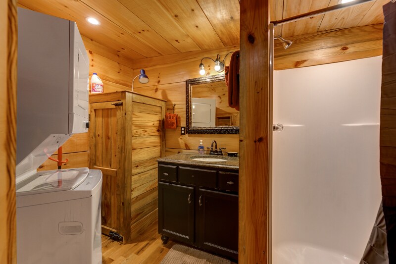 Building Photo - 250 Lovell Ln