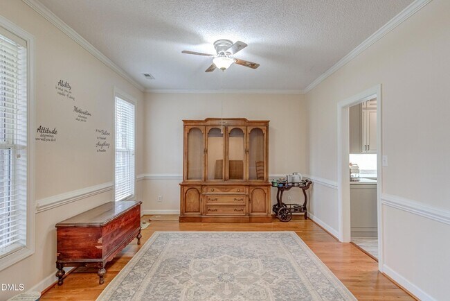 Building Photo - 6240 Hilbert Ridge Dr