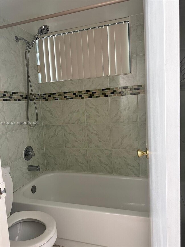 Building Photo - 8205 SW 152nd Ave