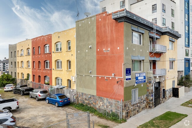 Building Photo - 463 South Hartford Ave.