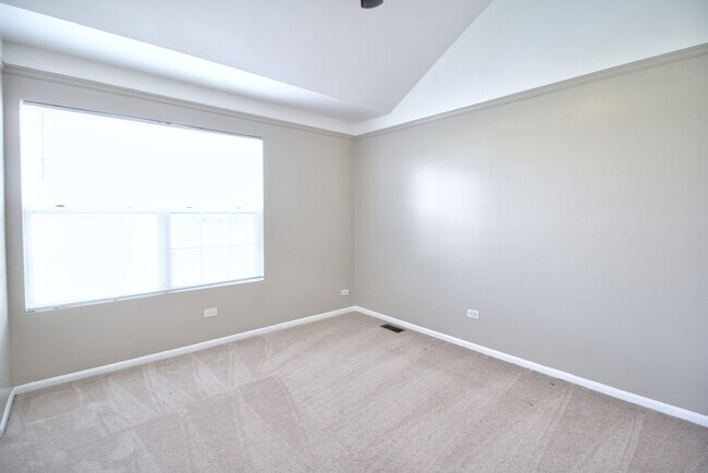 Building Photo - 16472 Teton Dr