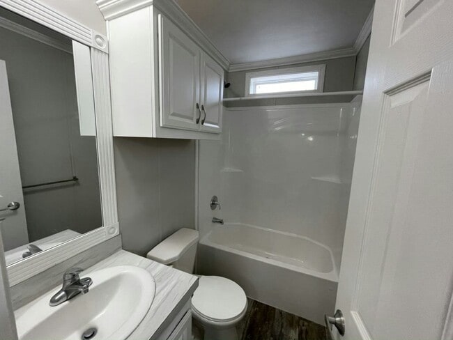 Building Photo - 531 Santa Cruz Dr