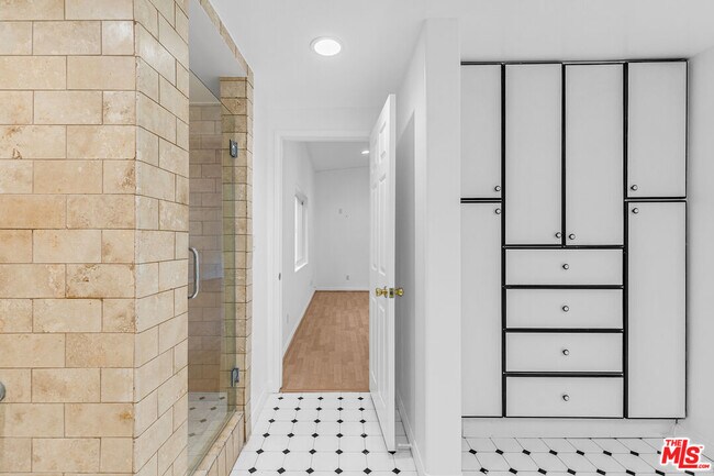 Building Photo - 19016 Wells Dr