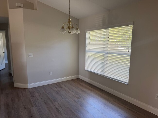 Building Photo - Palm Coast R-Section 3 bedroom 2 bath