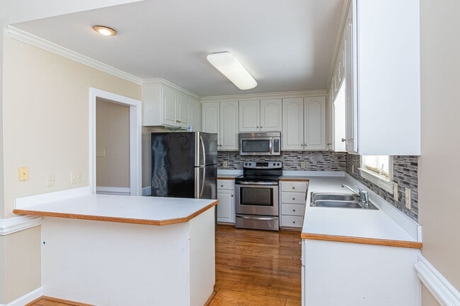 Building Photo - MUST SEE 3 BR | 2 BA w/ Finished Bonus Room *Pikeville school district*