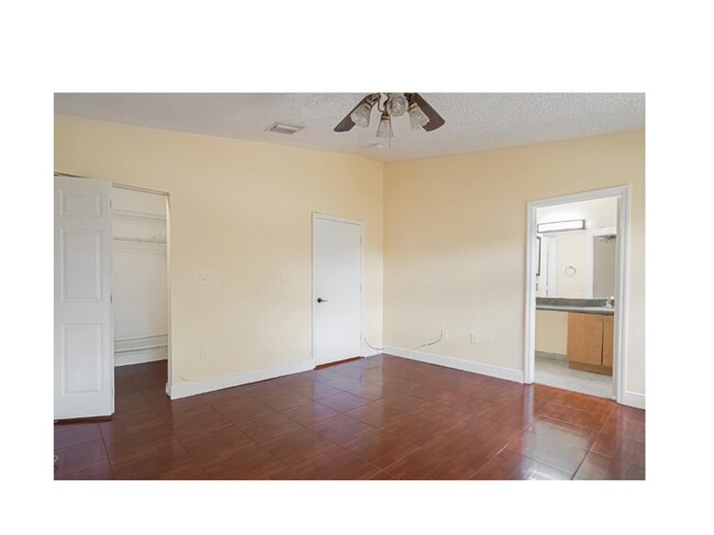 Building Photo - 11605 SW 147th Terrace