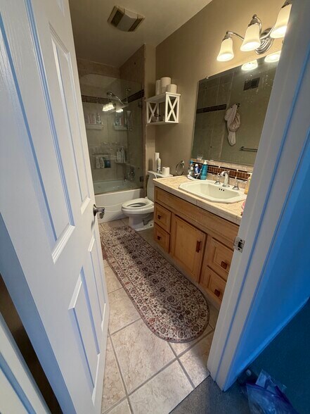 Building Photo - 714 Duncanville Ct
