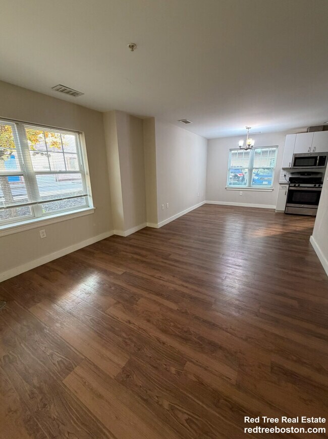 Building Photo - 10 Myrtle St