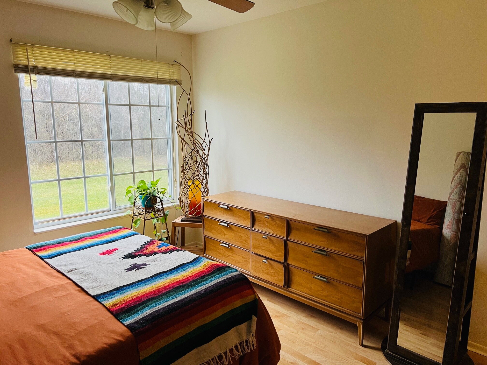 Bed room 1 - 653 Swan Dr