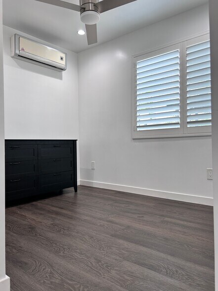 Building Photo - 5454 Via Corona St