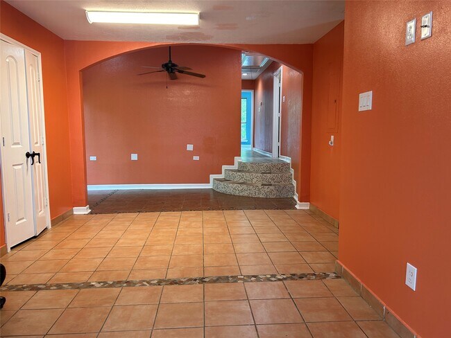 Building Photo - 16116 Green Manor Dr