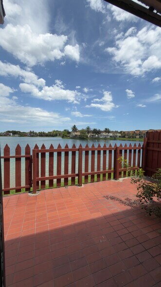 Building Photo - 341 NW 109th Ave