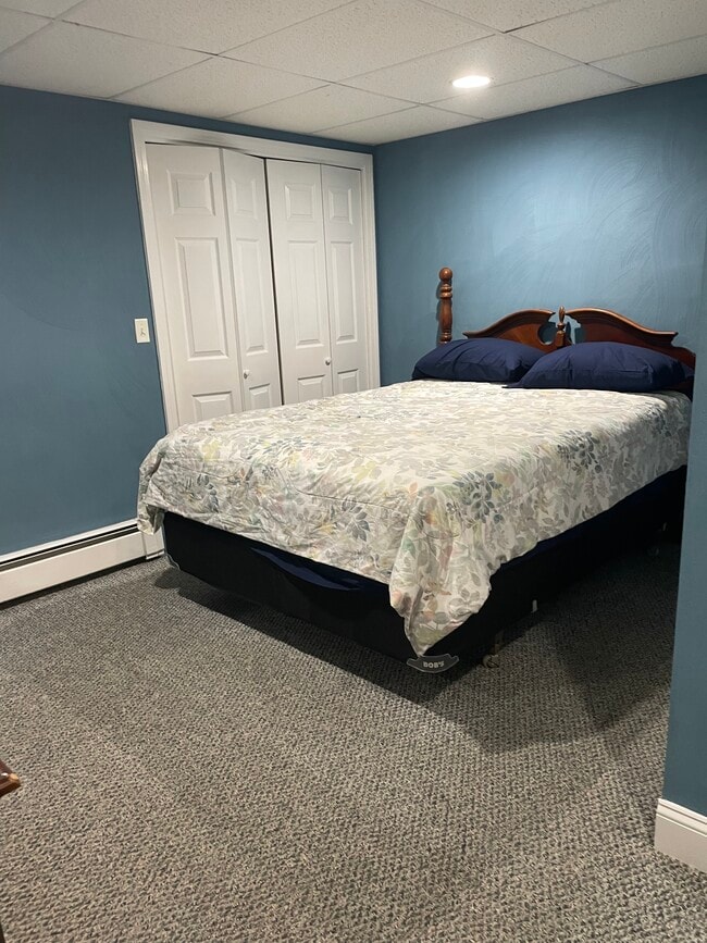 Building Photo - 5 Exeter Rd