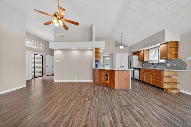 Building Photo - 1503 Quail Trace Dr
