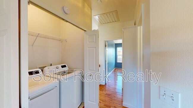 Building Photo - 8315 St Helena Dr