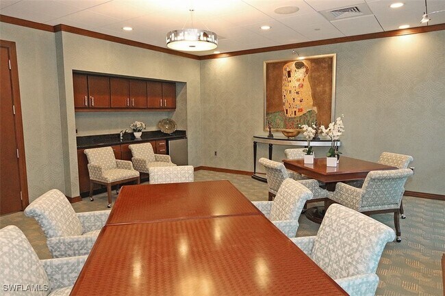 Building Photo - 7515 Pelican Bay Blvd