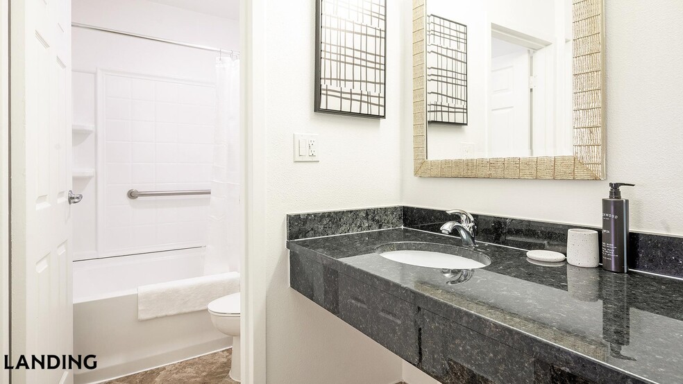 Building Photo - 2851 Maingate Village Cir